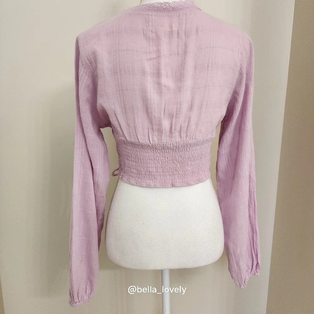 Aeropostale Lavender Ruched V-Neck Blouse Long Puffy Sleeves
